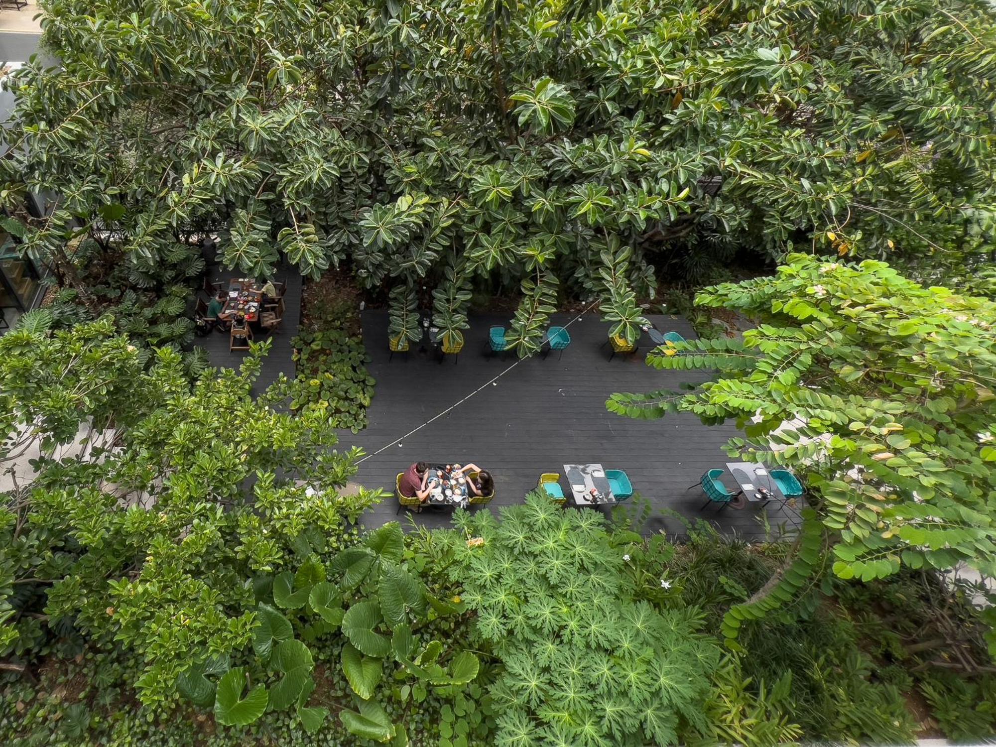 Hotel Indigo Phuket Patong By Ihg Exterior foto The Jungle Cruise at Disneyland
